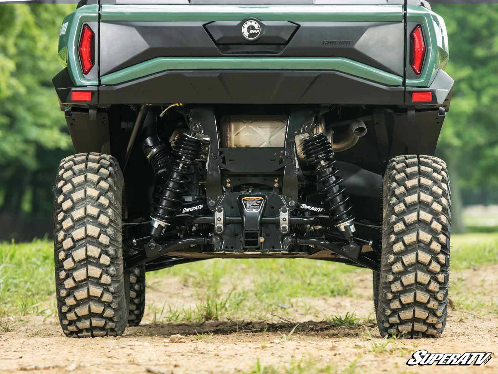 CAN-AM COMMANDER HIGH CLEARANCE 1.5" REAR OFFSET A-ARMS